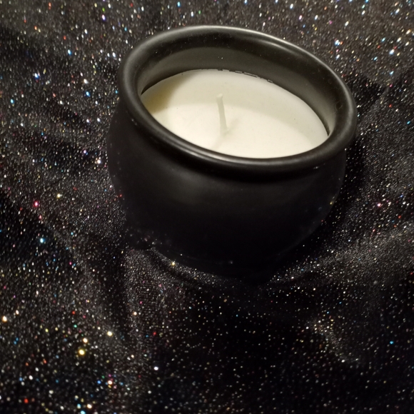 Cauldron candle - Picture 4 of 4